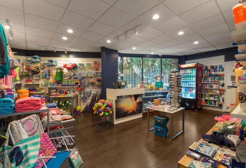 בית מלון כפרי Breakers Resort