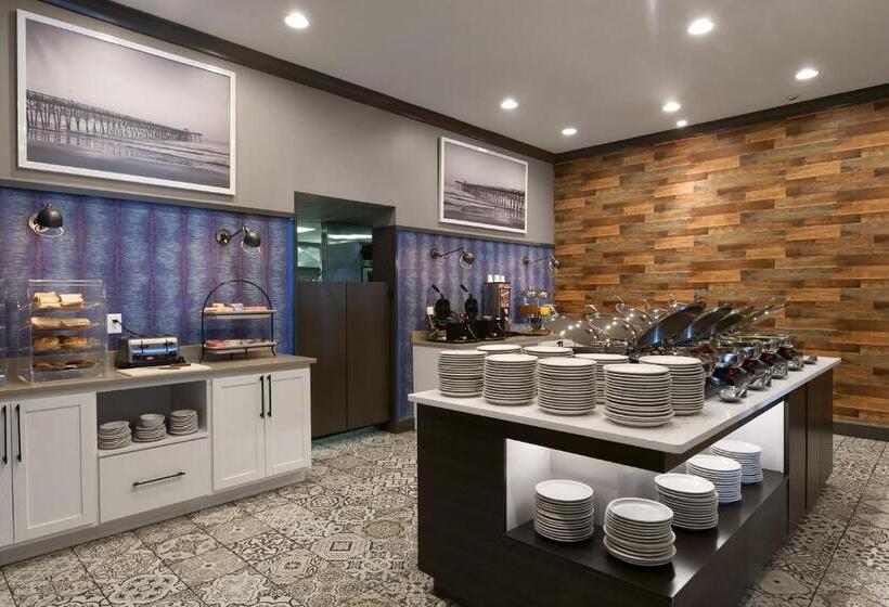 בית מלון כפרי Breakers Resort