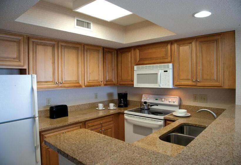 בית מלון כפרי Breakers Resort