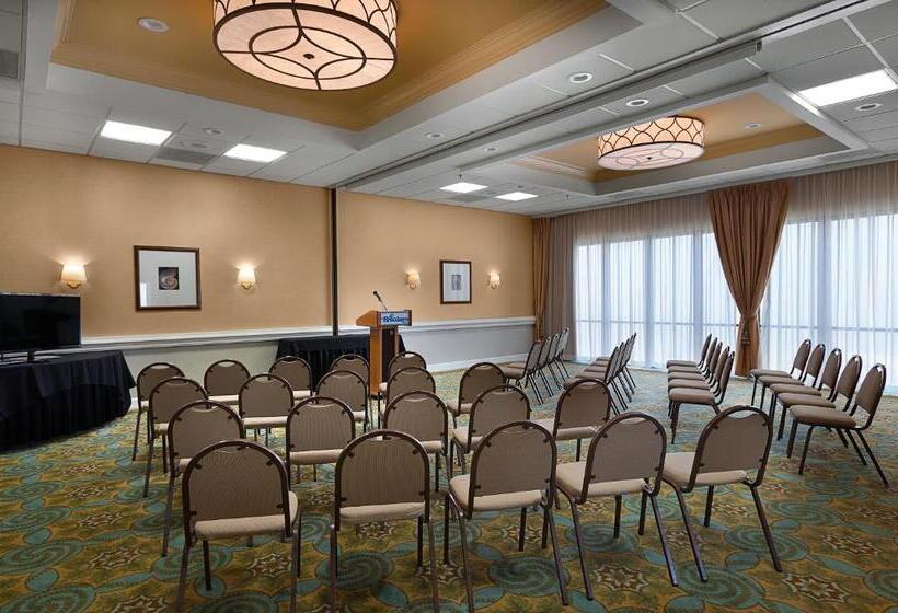 בית מלון כפרי Breakers Resort