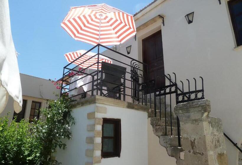 酒店 Calergi Residence Monthly Offers