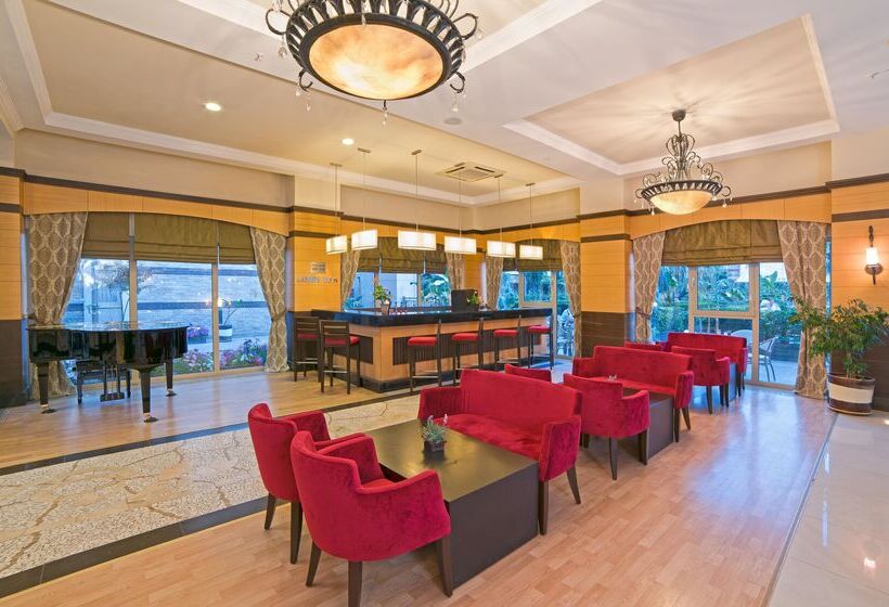 בית מלון כפרי Can Garden Resort