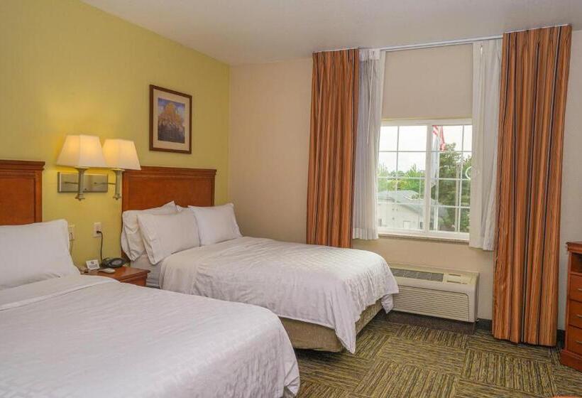 בית מלון כפרי Candlewood Suites Boise   Towne Square, An Ihg