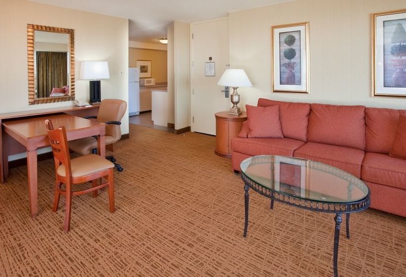 هتل City Place St. Louis