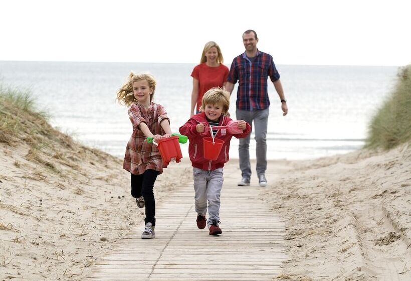 ホテル Clayton Whites