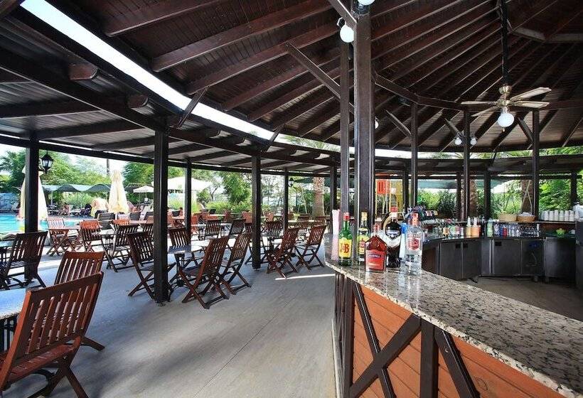 בית מלון כפרי Club Cactus Paradise   All Inclusive