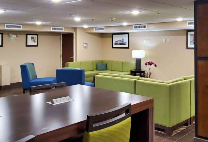 فندق Comfort Inn