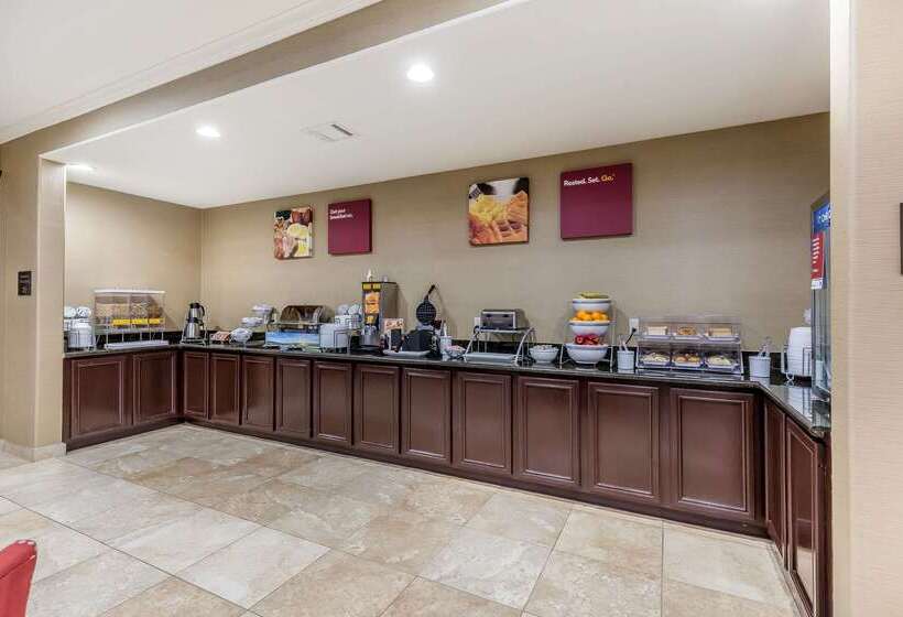 Отель Comfort Suites Houston Iah Airport  Beltway 8