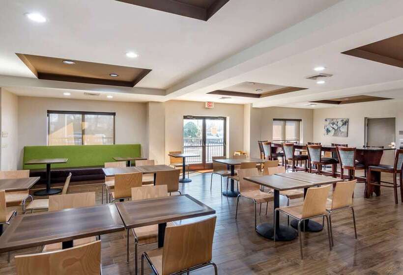 فندق Comfort Suites Southpark