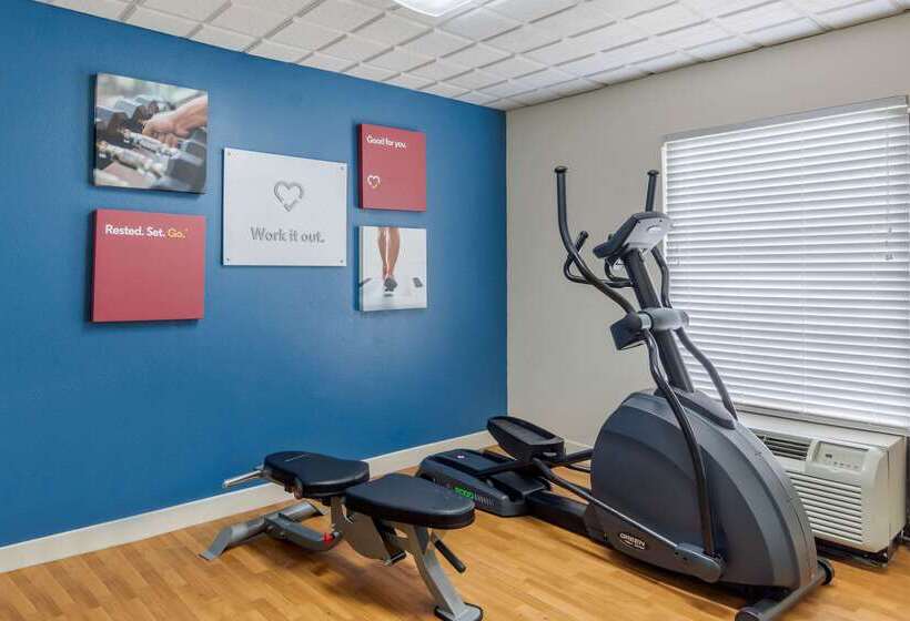 فندق Comfort Suites Southpark