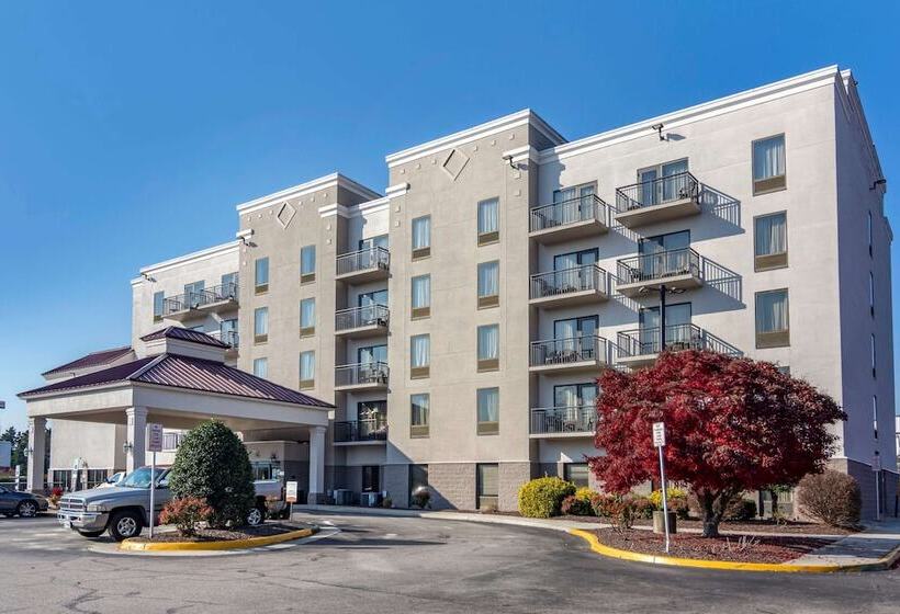 فندق Comfort Suites Southpark