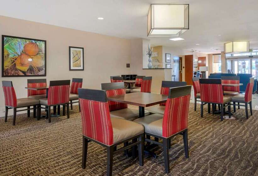 فندق Comfort Suites West Jacksonville