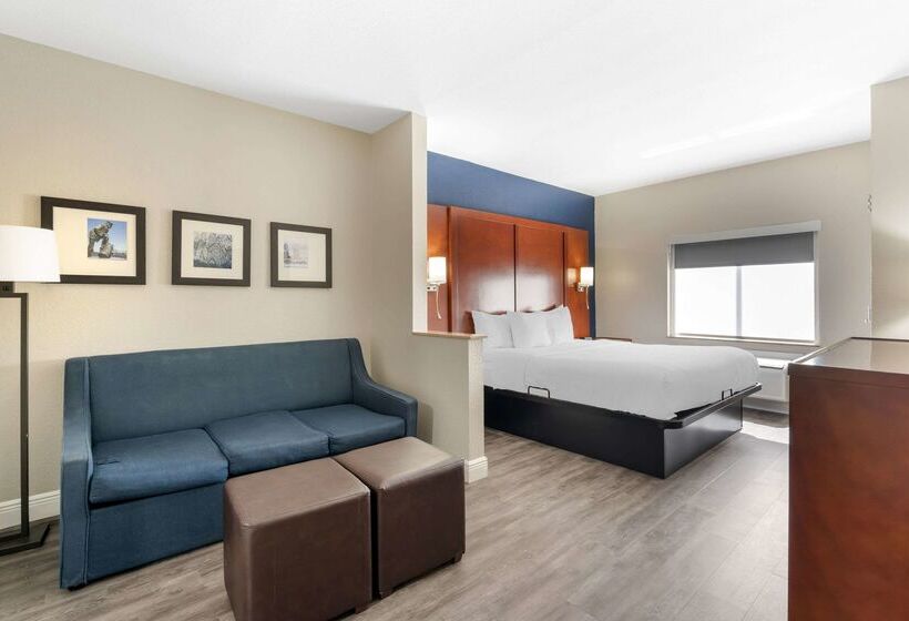 فندق Comfort Suites West Jacksonville