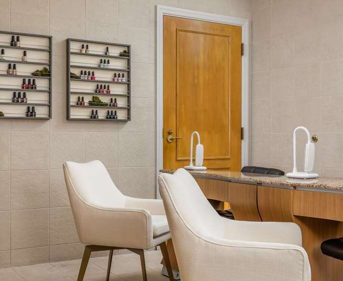 בית מלון כפרי Conrad Indianapolis