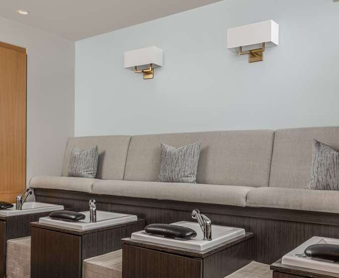 בית מלון כפרי Conrad Indianapolis