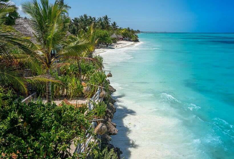 Coral Rocks Hotel & Restaurant