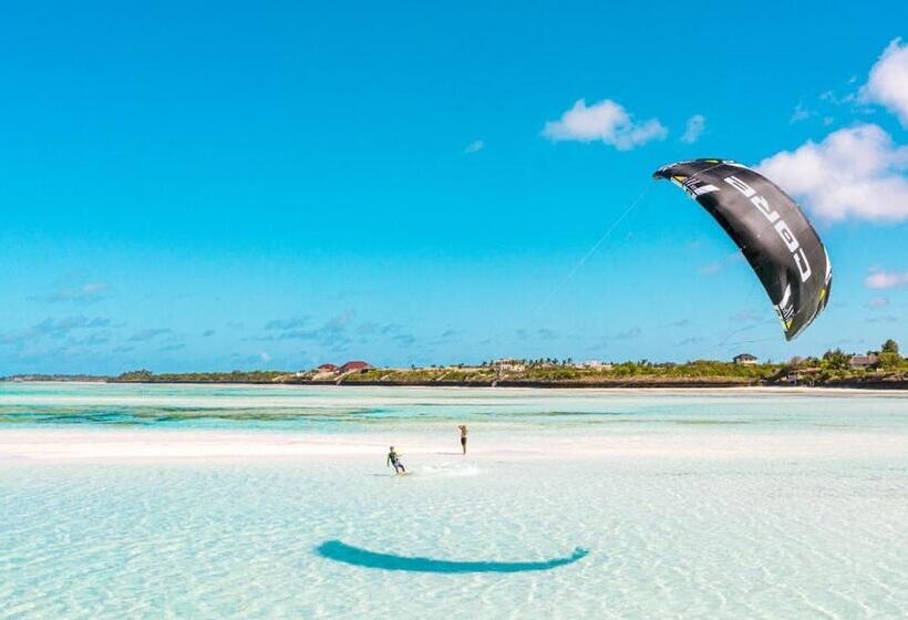 Coral Rocks Hotel & Restaurant