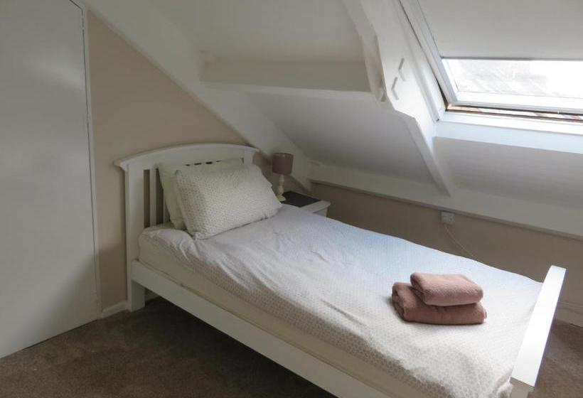 ホテル Cornerhouse Guesthouse