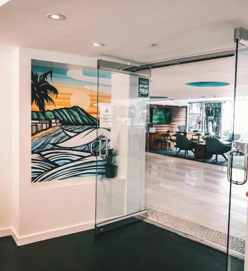 酒店 Courtyard By Marriott Waikiki Beach