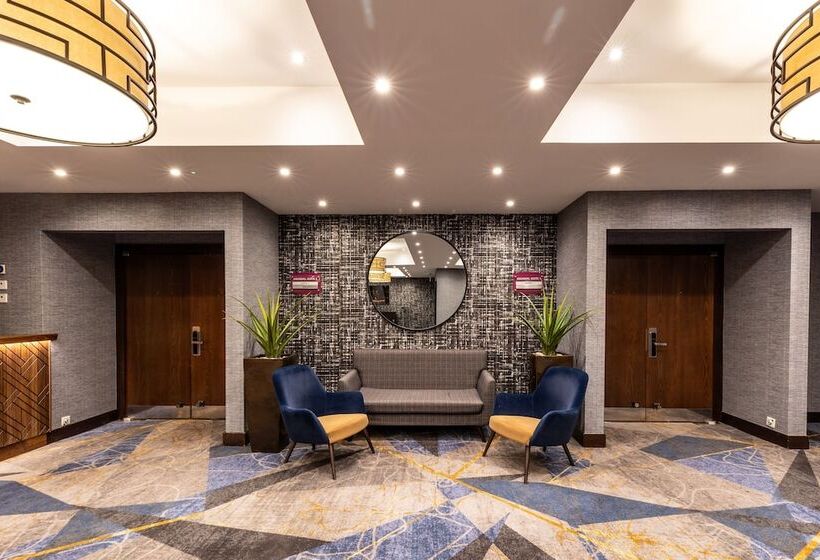 Отель Crowne Plaza London Gatwick Airport, An Ihg