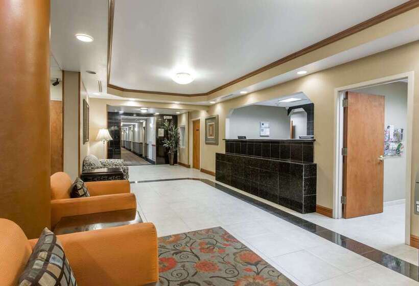 فندق Days Inn & Suites By Wyndham Fort Pierce I95