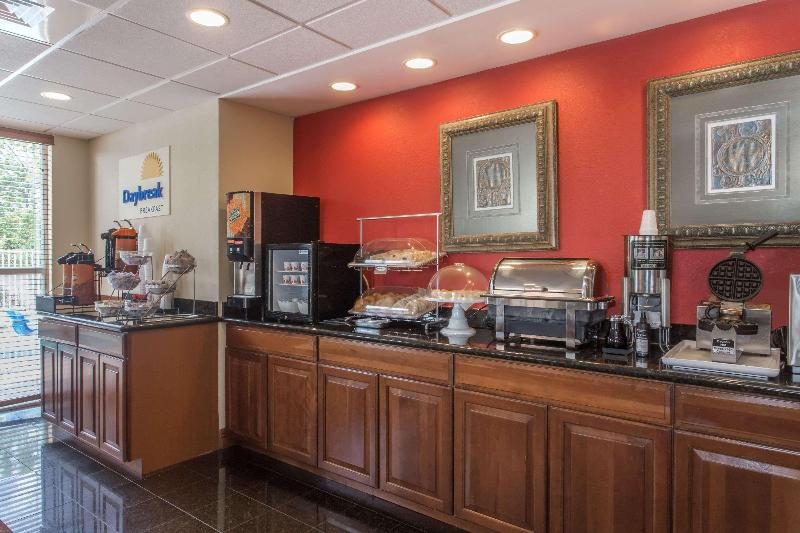 فندق Days Inn & Suites By Wyndham Fort Pierce I95