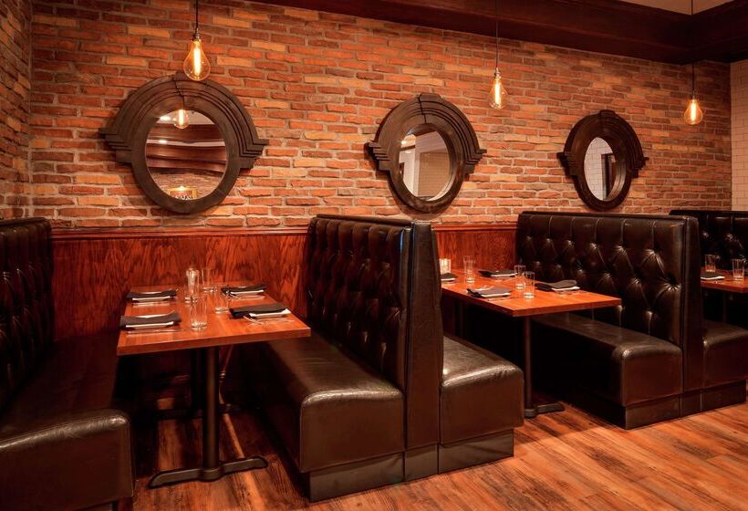 호텔 Doubletree By Hilton Roseville Minneapolis