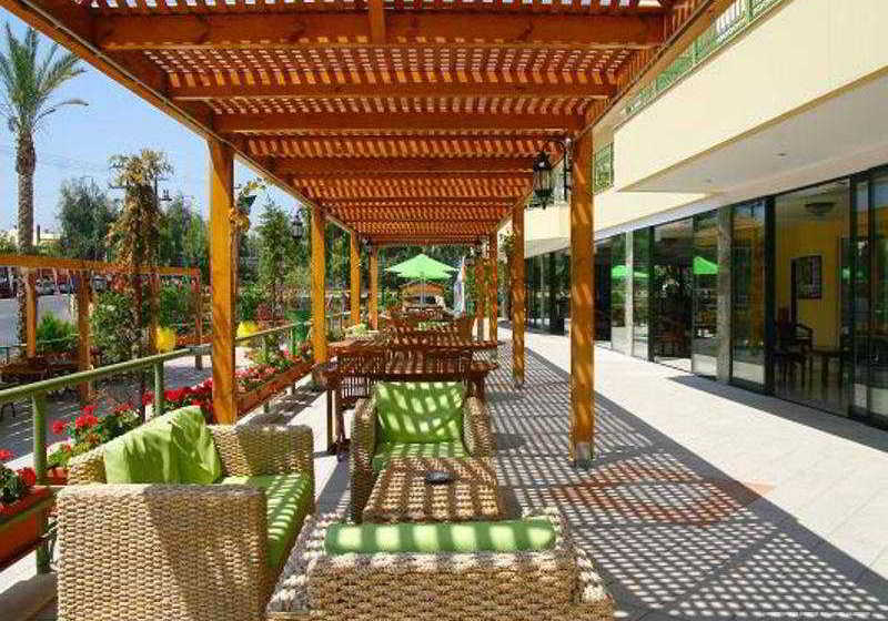 Отель Eri Beach & Village