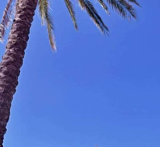 Отель Eri Beach & Village