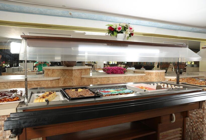 Отель Eri Beach & Village