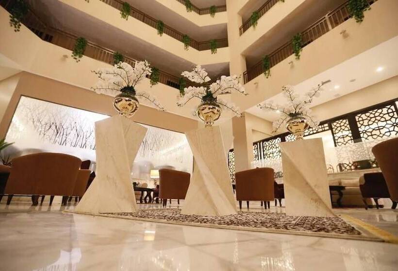 هتل The Signature