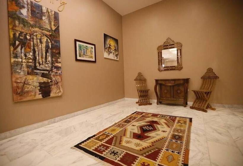 هتل The Signature