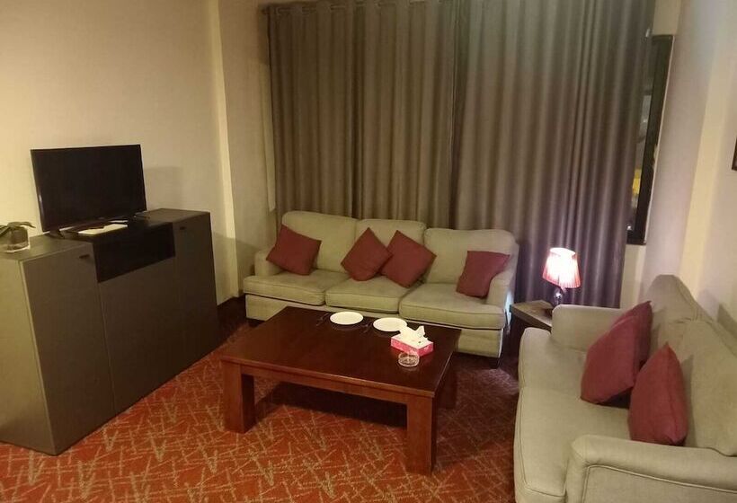 هتل The Signature