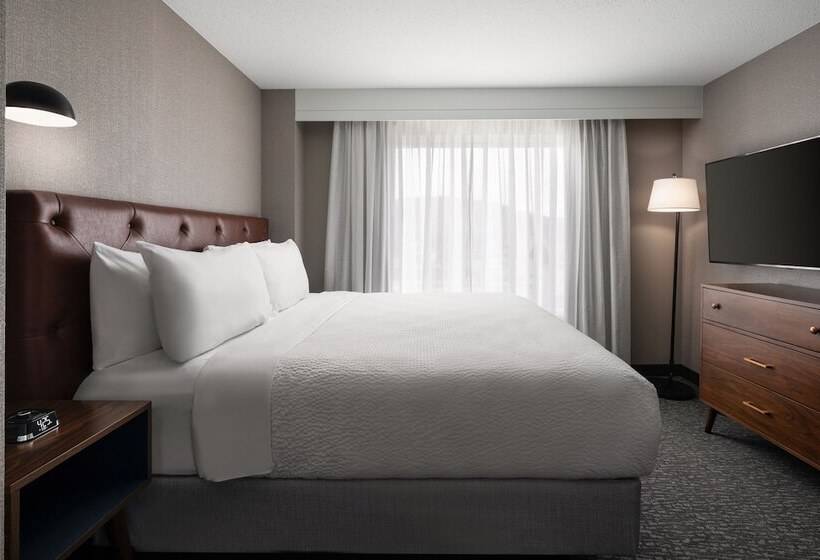 ホテル Four Points By Sheraton San Francisco Airport