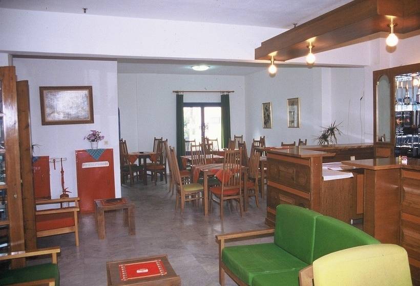 בית מלון כפרי Friday