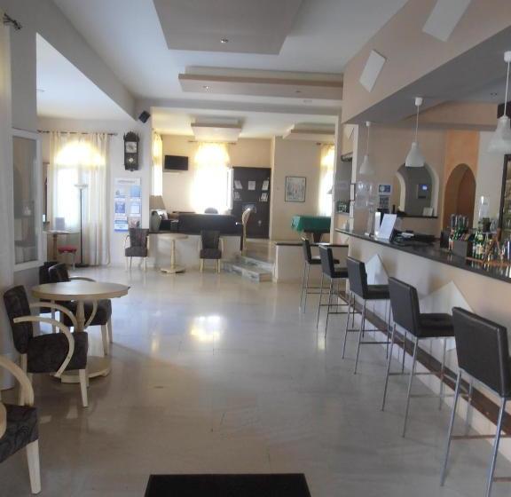 فندق Frosini Gardens