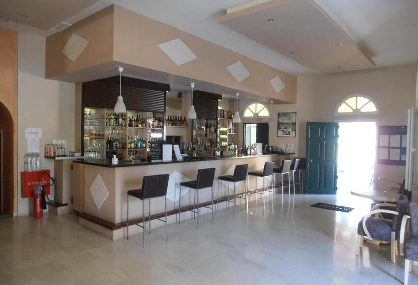 فندق Frosini Gardens