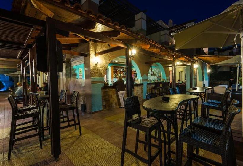 ホテル Gaia Royal