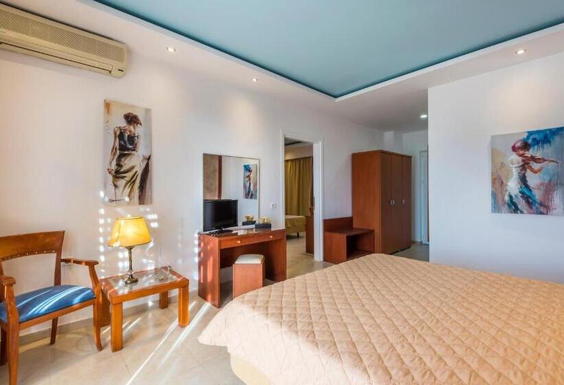 ホテル Gaia Royal