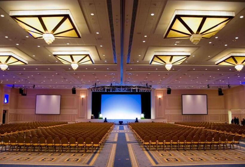 Отель Gaylord National Resort & Convention Center