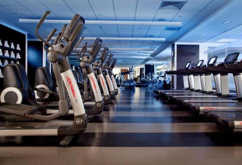 Отель Gaylord National Resort & Convention Center