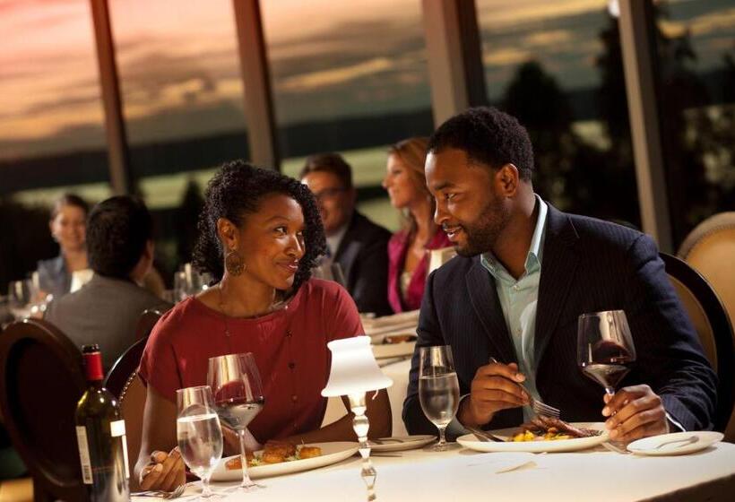 Отель Gaylord National Resort & Convention Center