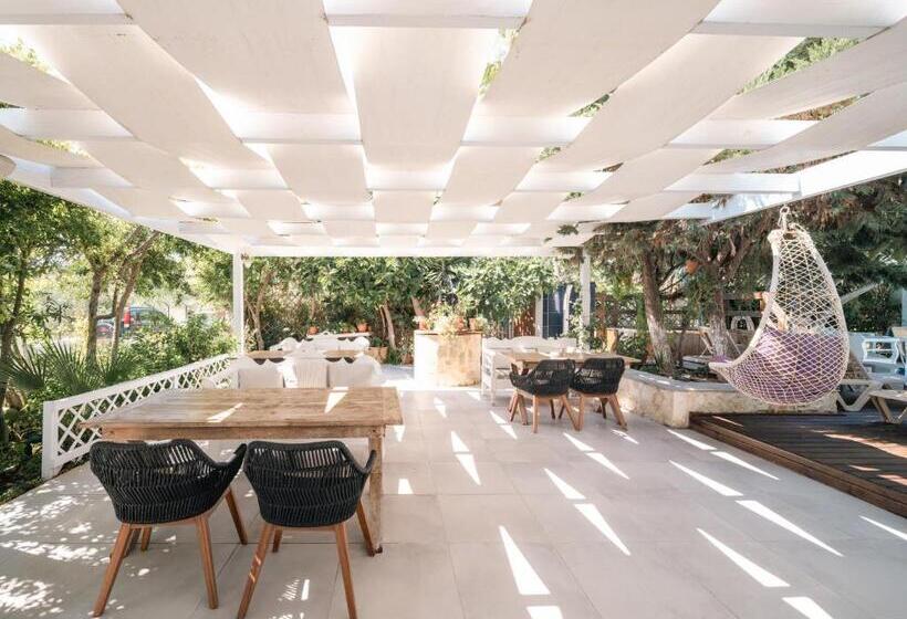 Georgia S Garden By Omilos Hotels