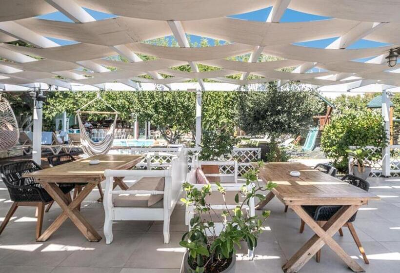 Georgia S Garden By Omilos Hotels