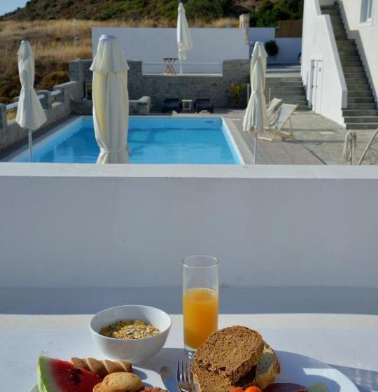 Отель Glaronisia