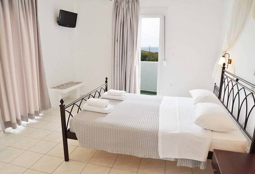 Отель Glaronisia