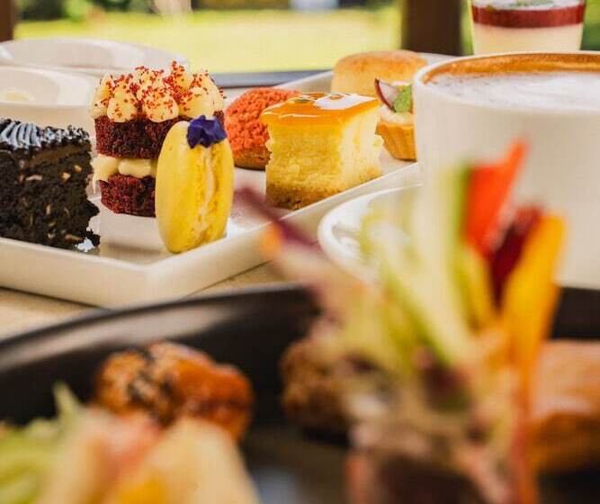 هتل Governor S Residence