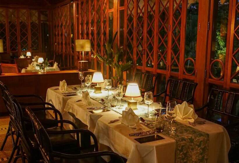 هتل Governor S Residence