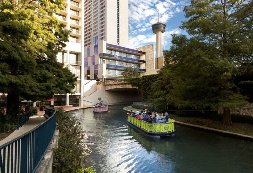 Отель Grand Hyatt San Antonio River Walk