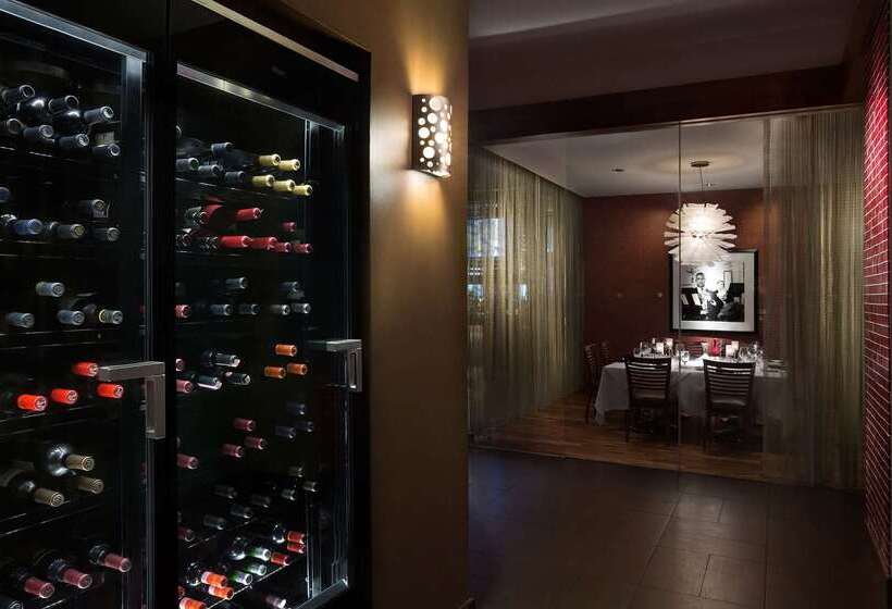 Отель Grand Hyatt San Antonio River Walk